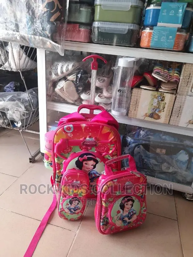 Princesses 4 Inc1 Trolley School Bag Class 1to 3 · Photo 1