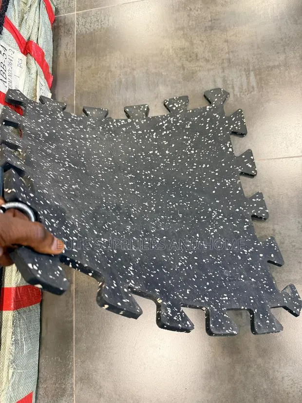 Gym Rubber Mats 50x50cm · Photo 1