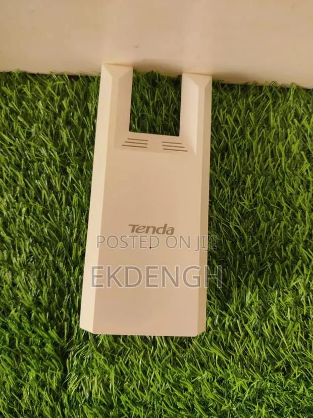 Tenda A18 Pro Ac1200 Wifi Extender · Photo 1