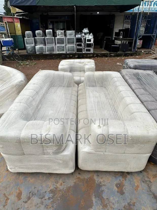 Royal Comfort Sofa Set · Photo 1