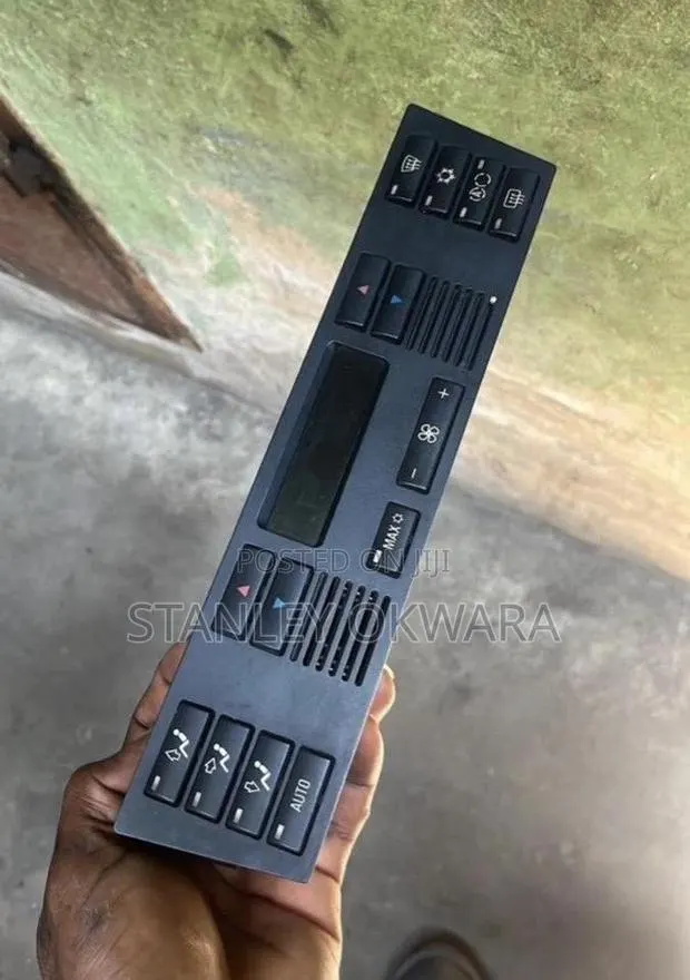 Home Used AC Control · Photo 1