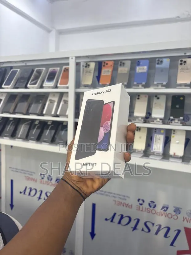 New Samsung Galaxy A13 128 GB Black · Photo 1