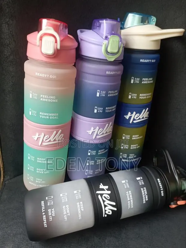 Motivational Water Bottle With Time Marker · Photo 1
