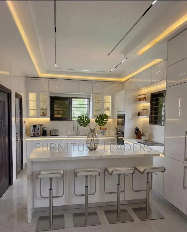 Beautiful Kitchen Cabinet With Island · Photo 1