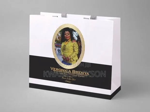 Paper Bags Print · Photo 1