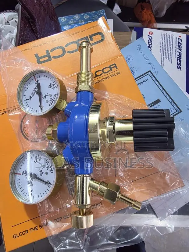 Oxygen Regulator · Photo 1