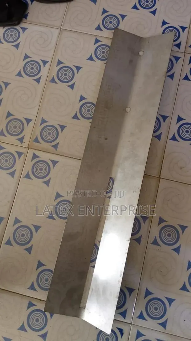 Centre Plate Long · Photo 1
