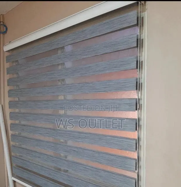 Curtain Blinds · Photo 1