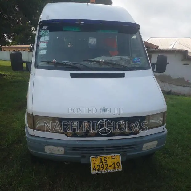 Mercedes-Benz Sprinter 1998 White · Photo 1