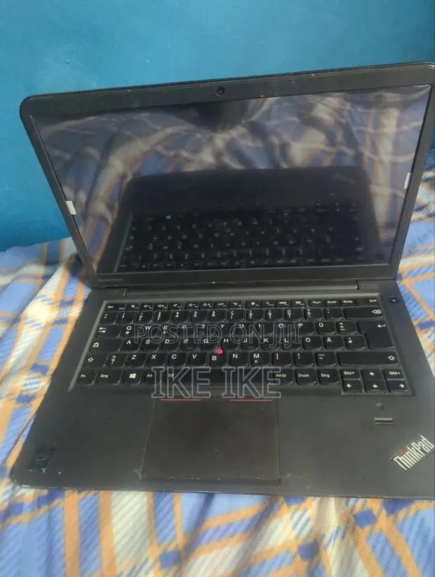 Laptop Lenovo 4GB Intel Core 5 SSD 128GB · Photo 1