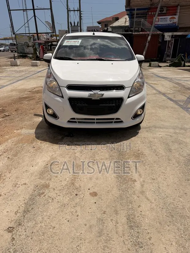Chevrolet Spark LS CVT 2016 White · Photo 1