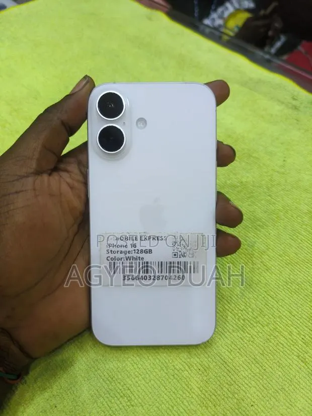 Apple iPhone 16 128 GB White · Photo 1