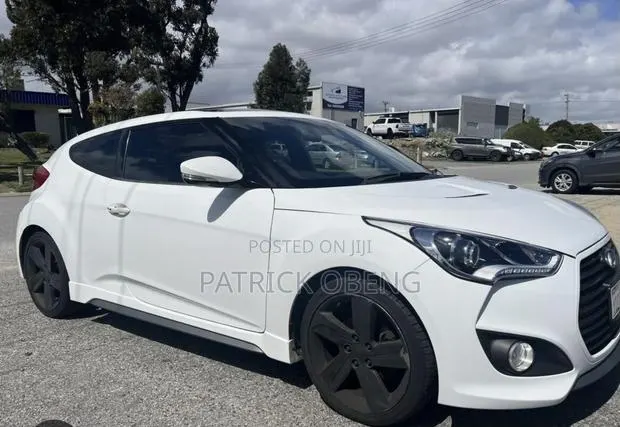 Hyundai Veloster Veloster (Standard) 2013 White · Photo 1