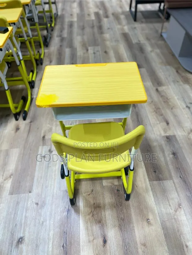 Students Desk · Photo 1