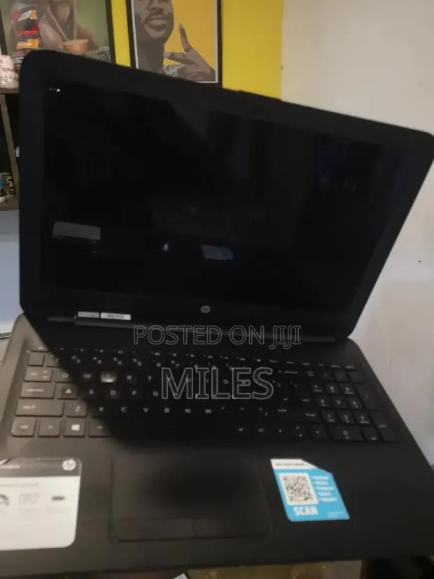 Laptop HP 15 6GB Intel Core i3 HDD 1T · Photo 1