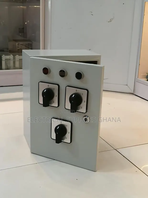 63a 3 Phase Selector Switch | Manual Changeover · Photo 1