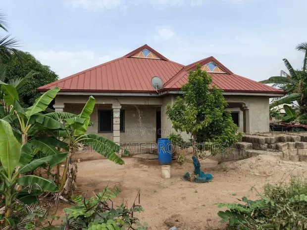 5bdrm House in Adankwaame, Kumasi Metropolitan for sale · Photo 1