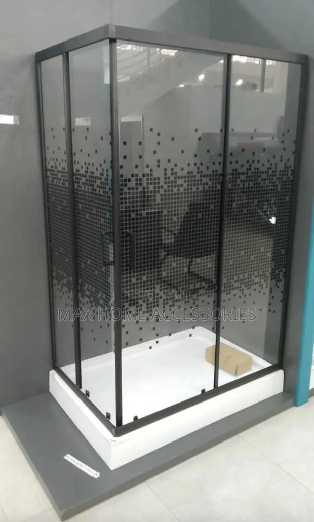Black Designed Cubicle · Photo 1
