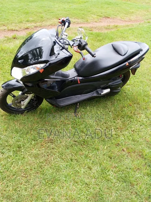 Honda 2016 Black · Photo 1