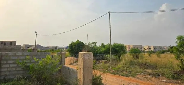 Community 25 Tema [Suitable Full Sized Plots] · Photo 1