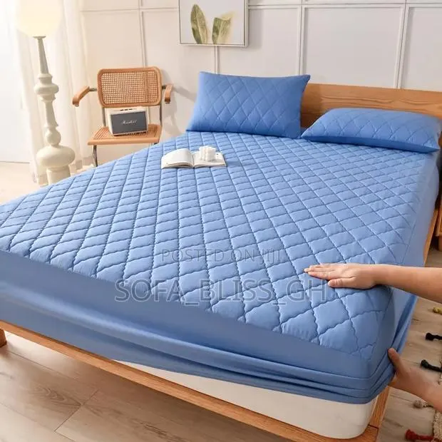 Waterproof Bed Covers for King Size Mattresses · Photo 1
