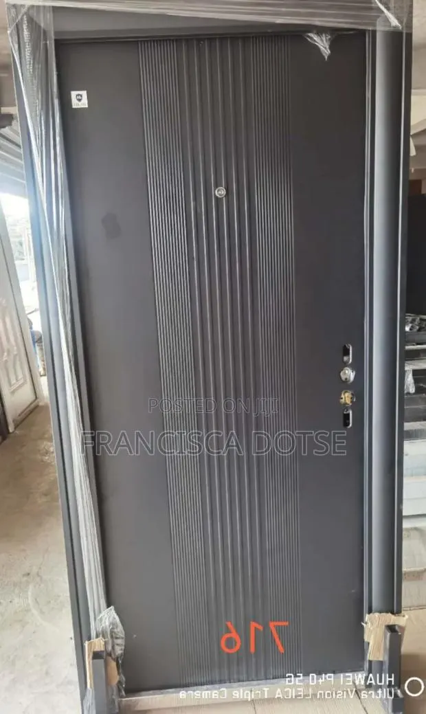 Both External and Internal Use Door · Photo 1
