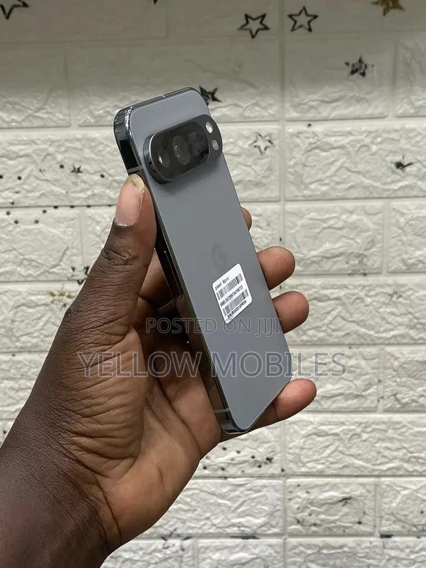 Google Pixel 9 Pro 256 GB Gray · Photo 1