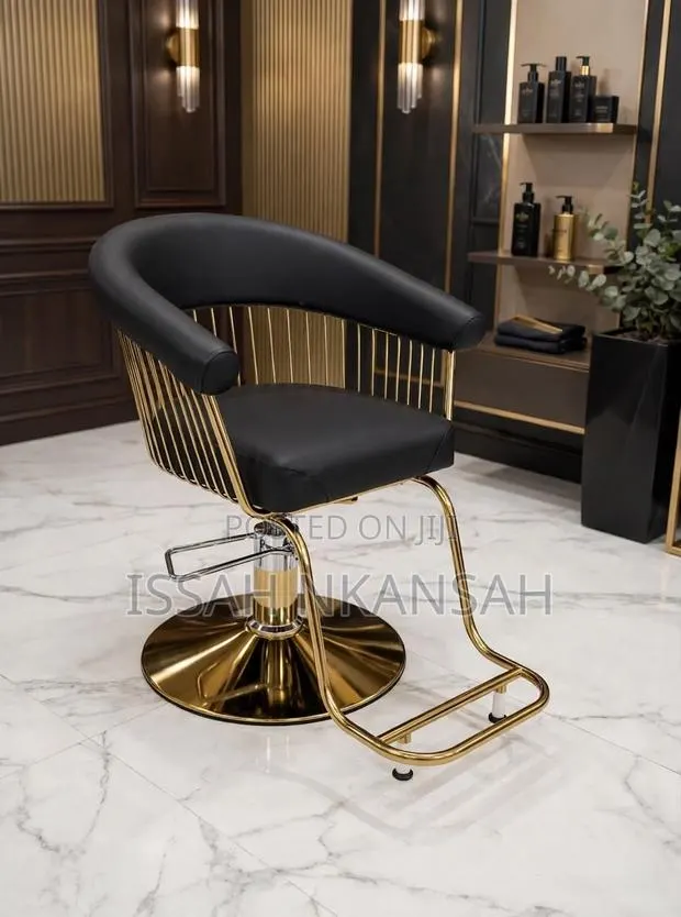 Barbering’s Chair · Photo 1