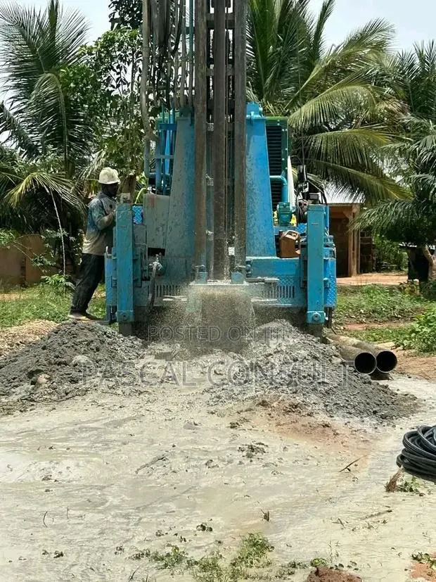 Community 25 Borehole Drilling · Photo 1
