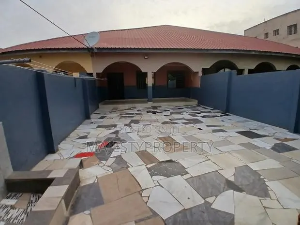 3bdrm House in Community 18 Lashibi, Baatsona Total for rent · Photo 1