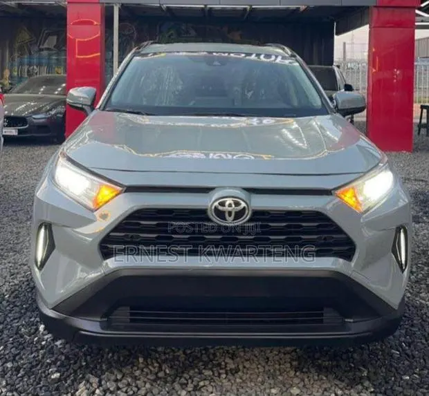 Toyota RAV4 XLE Premium AWD 2020 Blue · Photo 1