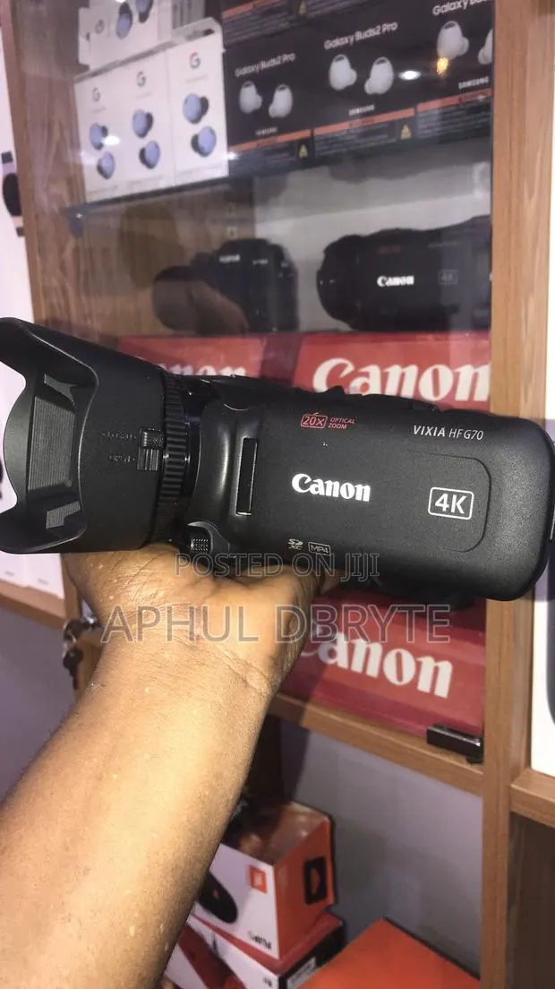 Canon Vixia Hf G70 · Photo 1