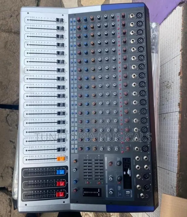 Yamaha Kv-160 16-Channel Audio Mixer. · Photo 1