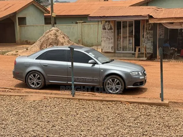 Audi A4 2.0 T FSi Quattro Automatic 2008 Gray · Photo 1