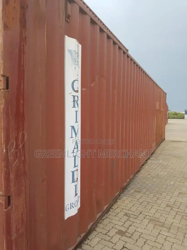 Foreign Containers · Photo 3