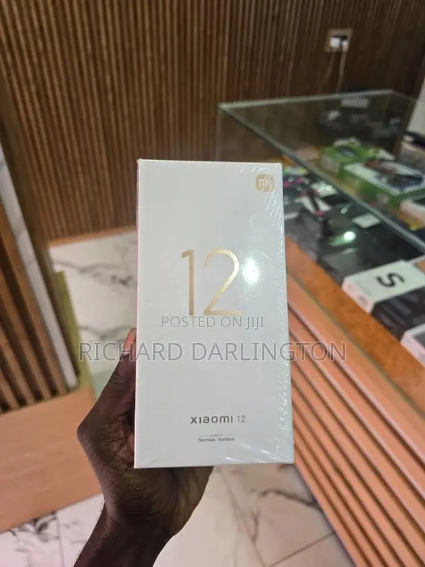 New Xiaomi Redmi 12 256 GB Black · Photo 1