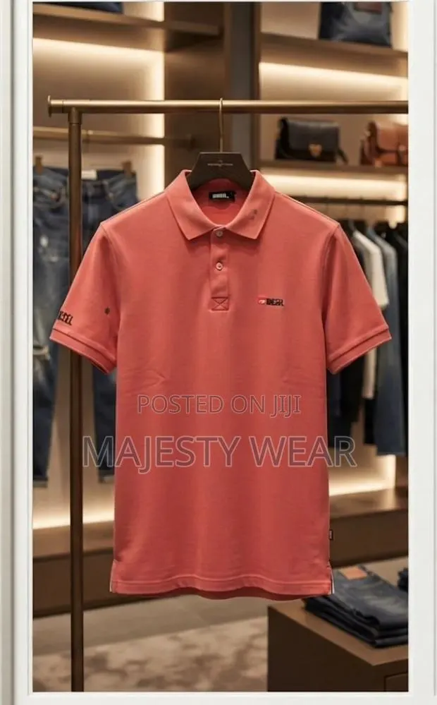 Classical Club -T Shirt · Photo 1
