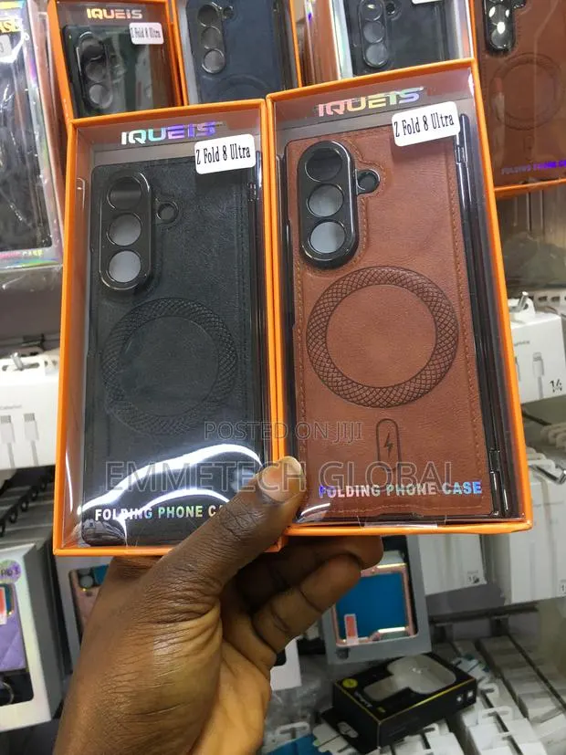 Z Fold 8 Ultra Leather Case · Photo 1