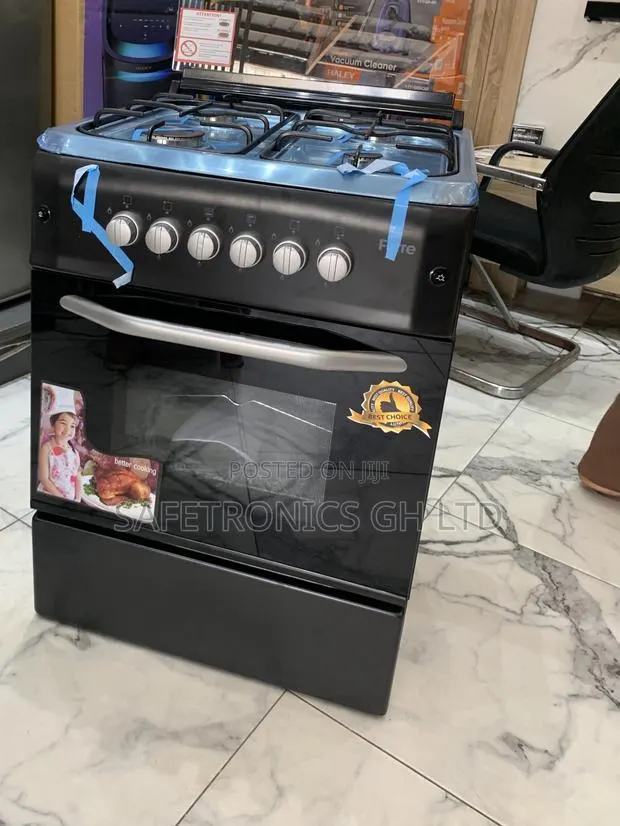 Super Exclusive Black Ferre 60X60 4 Burner Gas Cooker, Auto Ignition · Photo 1