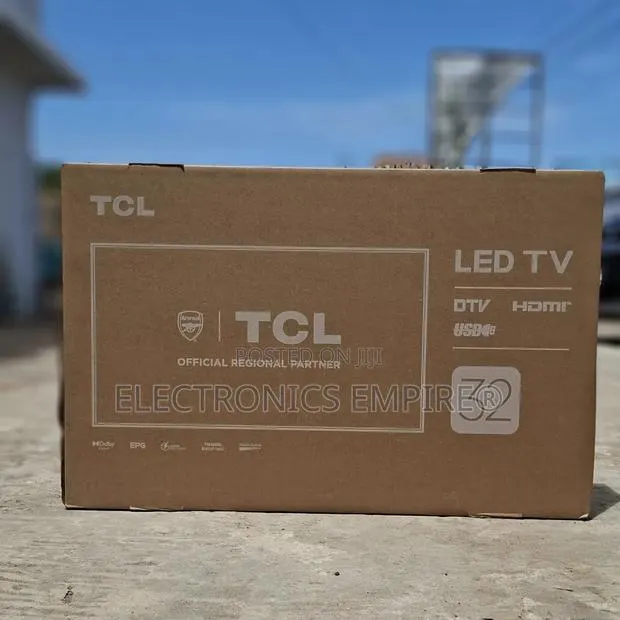TCL 32" FHD Digital Satellite · Photo 1