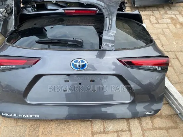 Highlander 2020 2021 2022 2023 2024 Boot Complete · Photo 1