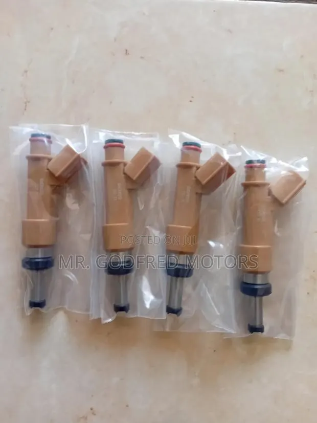 Toyota Corolla 2009-16 Fuel Injectors 4SET. Original · Photo 1