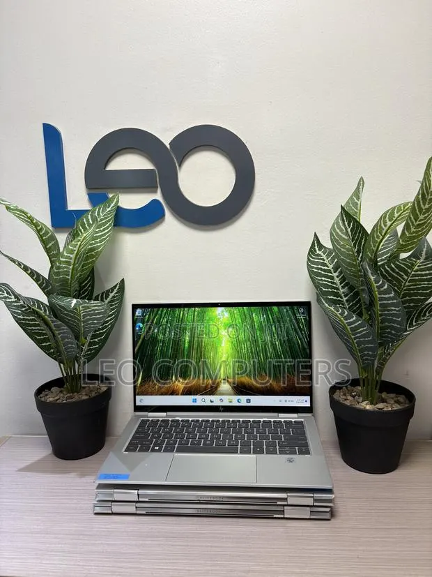 Laptop HP EliteBook x360 1030 G7 16GB Intel Core i5 SSD 256GB · Photo 1