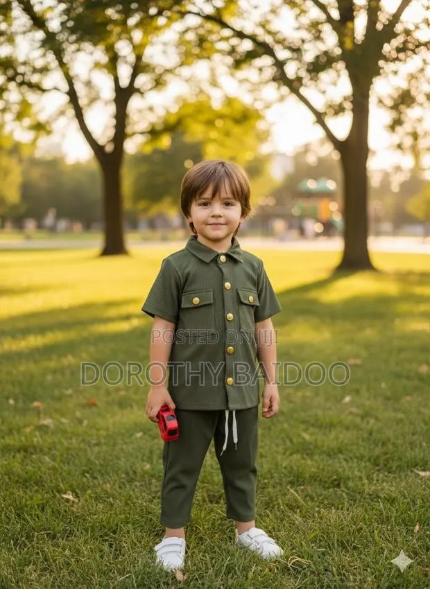 Kids Top And Down · Photo 1