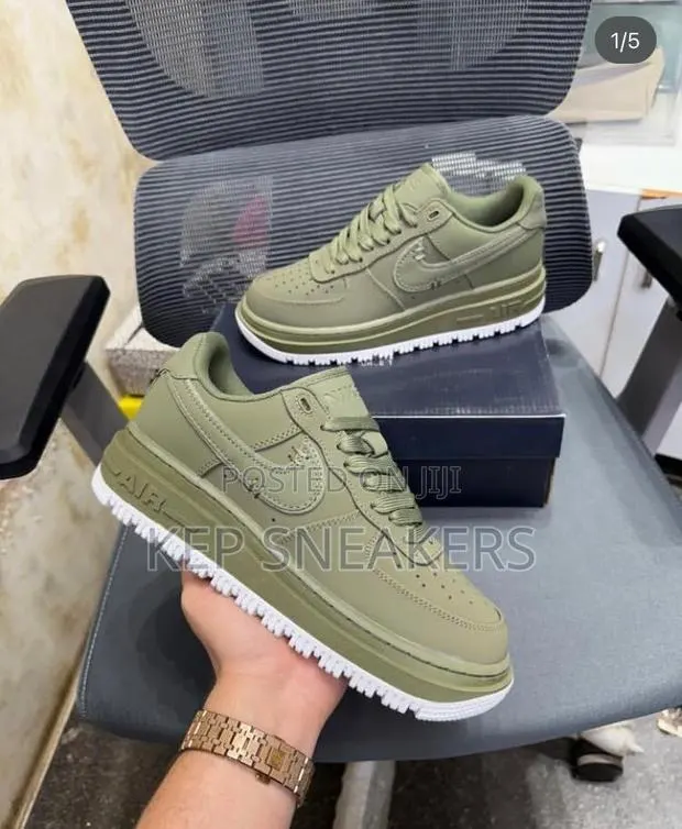 Nike Air Force 1 Low Duckboot "Luxe” · Photo 1