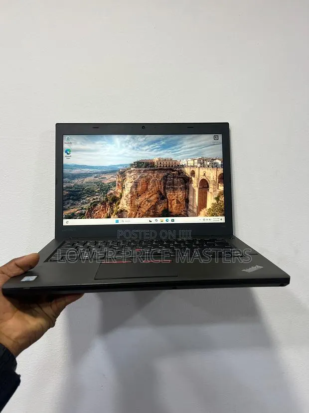 New Laptop Lenovo ThinkPad T460 8GB Intel Core i5 HDD+SSD 500GB · Photo 1