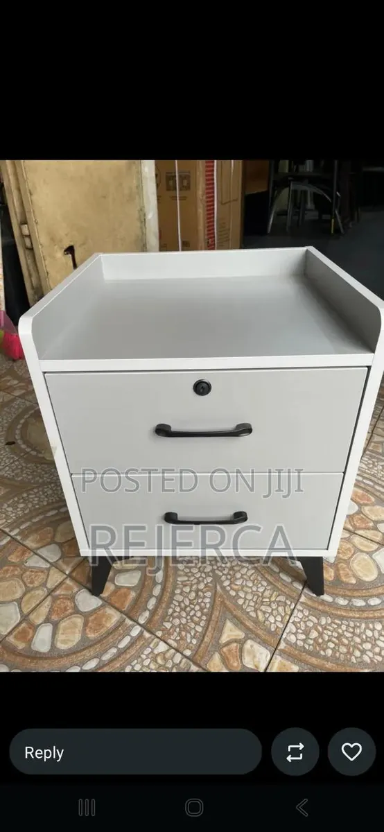 Affordable Bed Side Drawer · Photo 1
