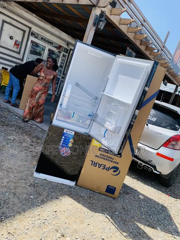 Exclusive New Pearl Pf-370-13m 262-Liter, Bottom-Mount Refrigerator · Photo 1