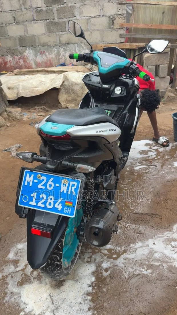 Yamaha Aerox 2024 Green · Photo 1