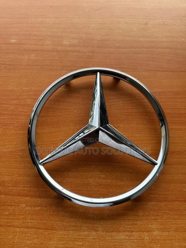C-Class Genuine Trunk Emblem Star C230 C240 C320 C350 Amg Sl63amg · Photo 1